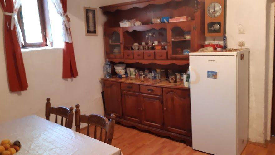 Будинок, 1346 м², 34 796$ — FAKTOR